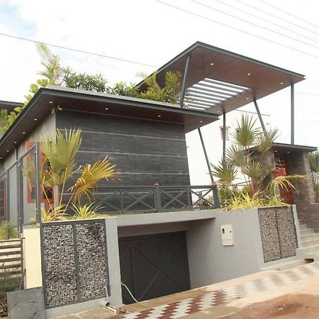 Varaa Villa Mysore Eksteriør billede